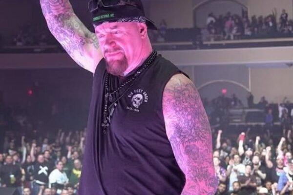 Incredible night at @fontainebleaulasvegas for the #1deadMANShow. Thank you, Las Vegas…always a blast to perform here.
