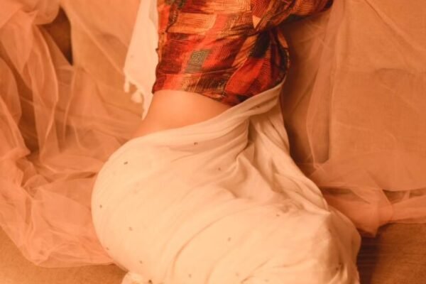 Nagma ..#saree #sareelove #sareelovers #sareeindia #instagram #explore #exploremore #explorepage #sareesilk